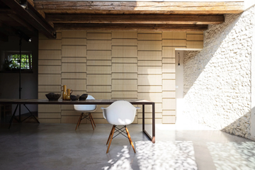 WOODEN SIGNS WPN 801 - Motif wood effect wallpaper by Spaghetti Wall - view 3
